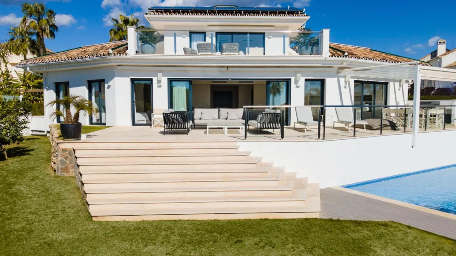 All About Villa Breeze Marbella